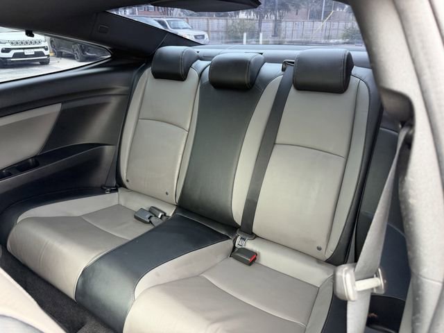 Used 2018 Honda Civic Touring image 17