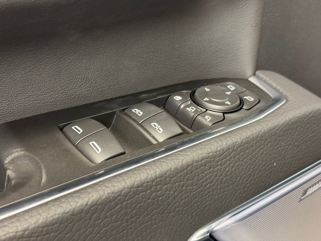 New 2026 GMC Sierra 3500 Denali w/ Technology Package image 11