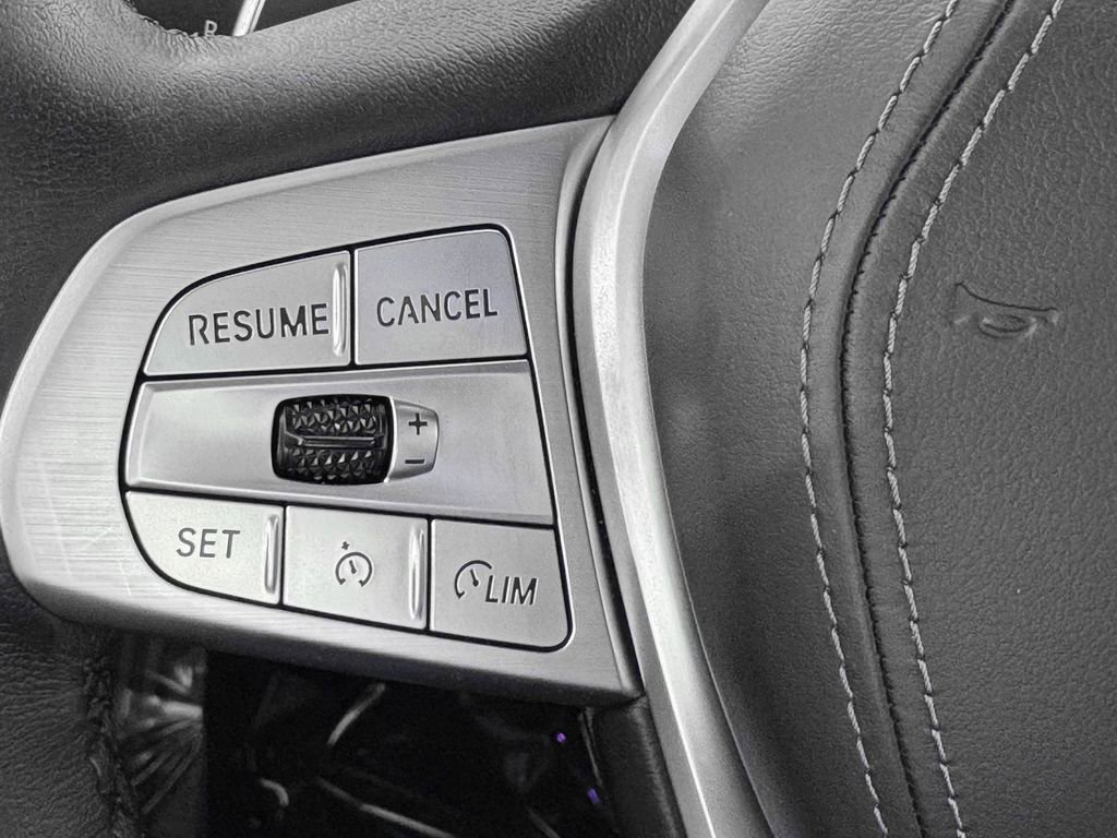 Used 2022 BMW X7 xDrive40i image 21