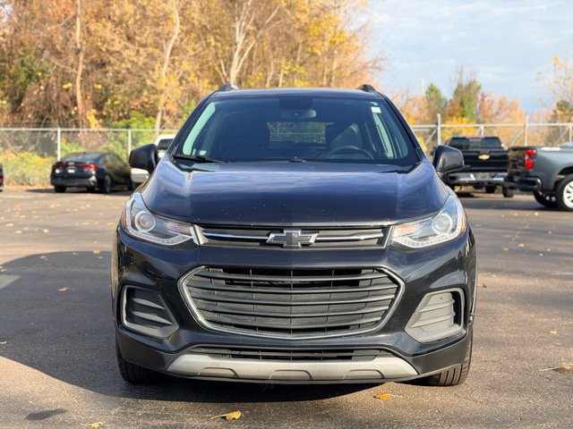 Used 2021 Chevrolet Trax LT w/ Driver Confidence Package AWD/4WD image 3