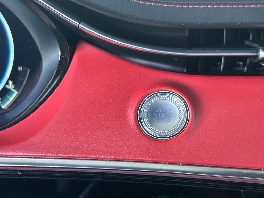 Used 2023 Genesis GV70 2.5T Sport Prestige w/ Sport Prestige Package image 23