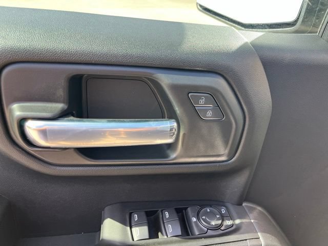 New 2026 Chevrolet Silverado 1500 Custom w/ Turbomax Blackout Package AWD/4WD image 16