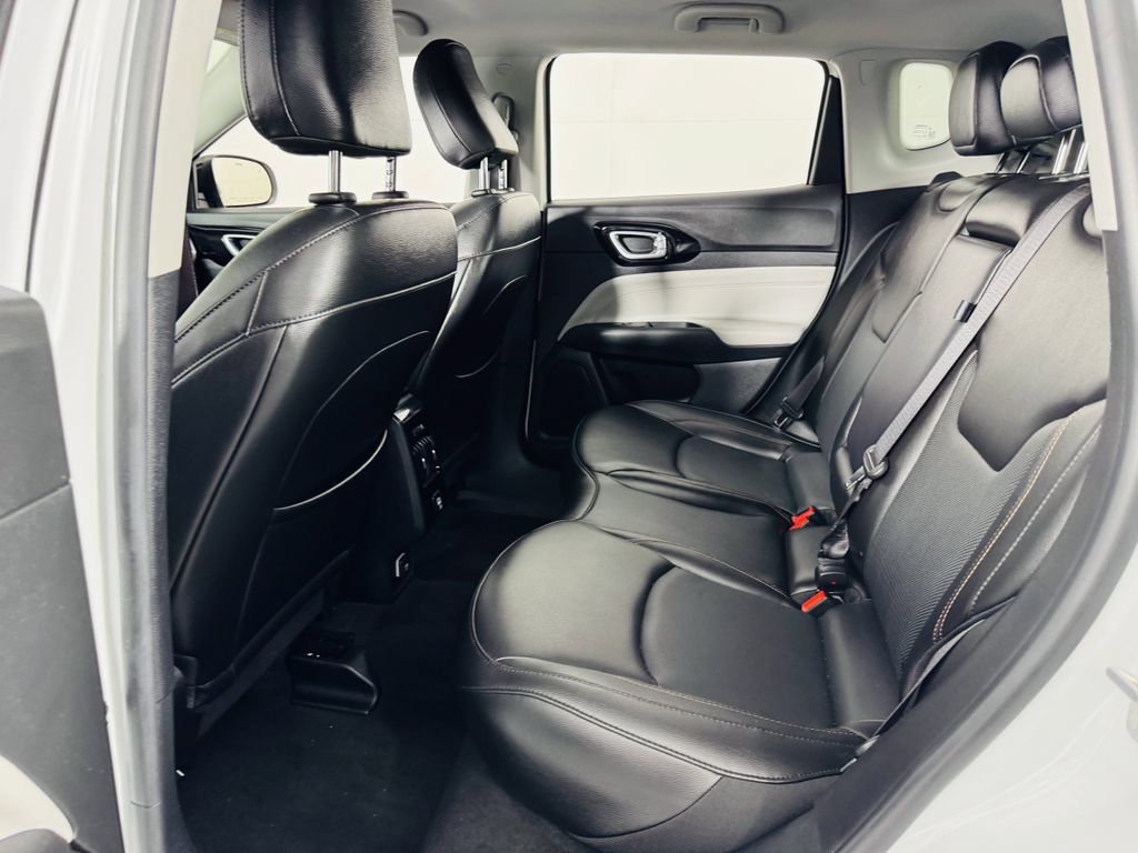 Used 2022 Jeep Compass Limited AWD/4WD image 21