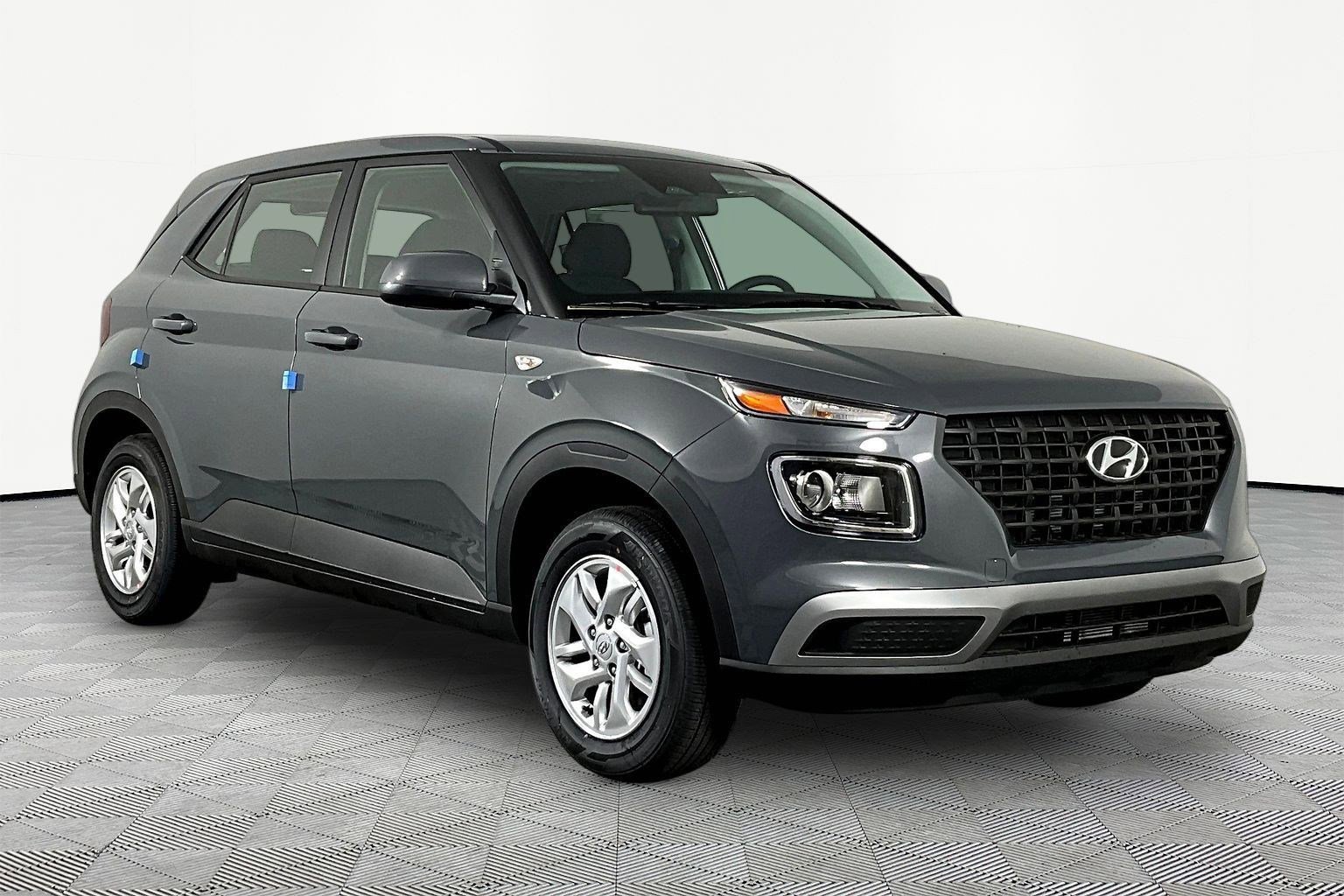 New 2026 Hyundai Venue SE FWD image 3