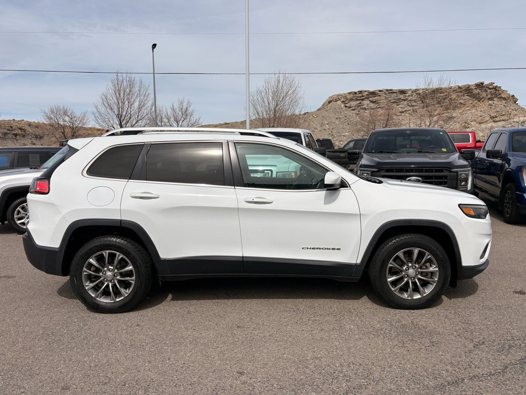 Used 2019 Jeep Cherokee Latitude Plus image 6