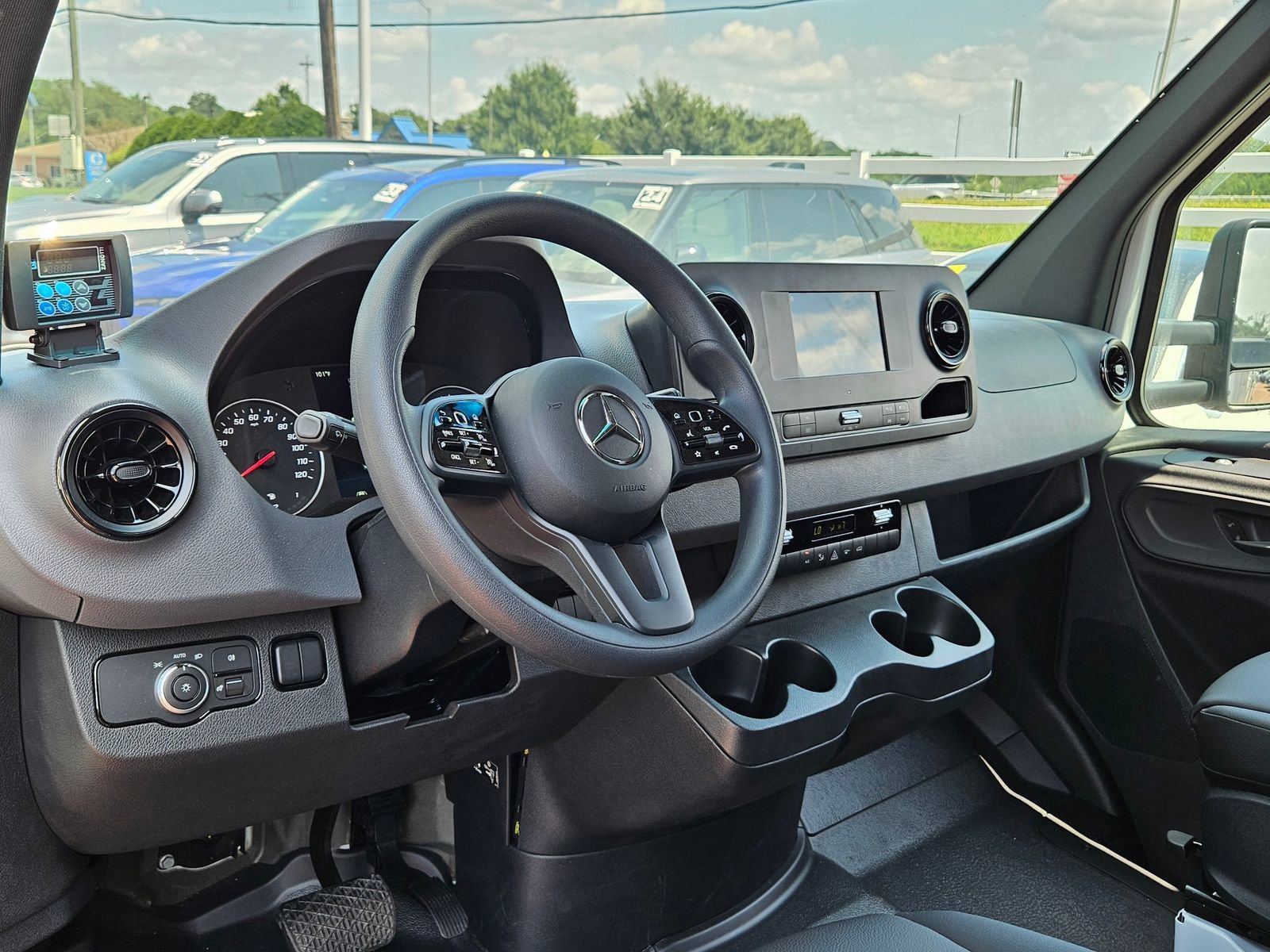 Used 2023 Mercedes-Benz Sprinter 3500 image 12