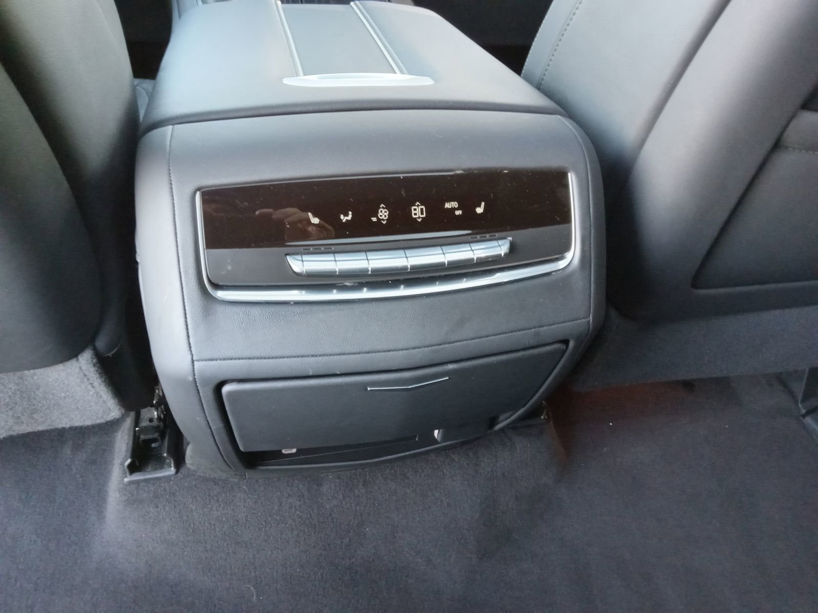 Certified 2024 Cadillac Escalade Sport image 26