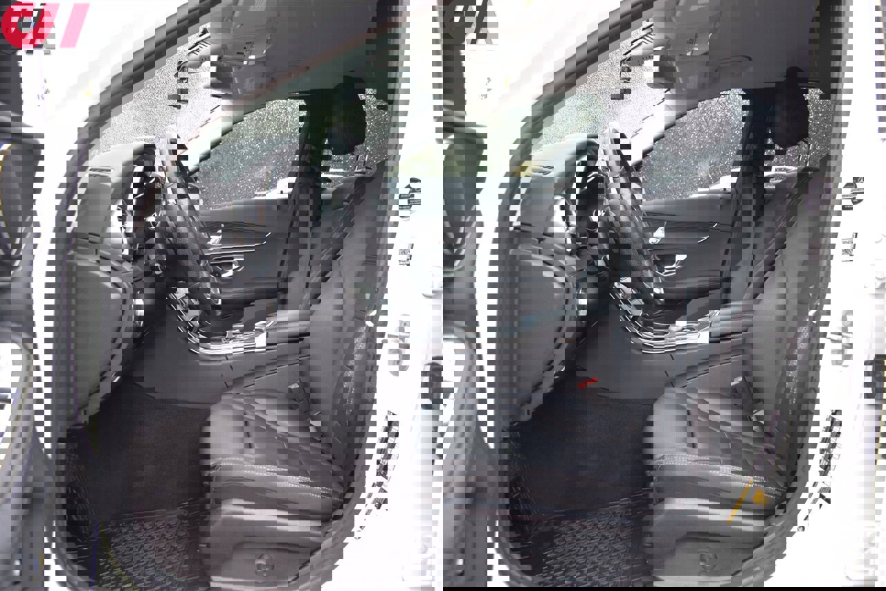 Used 2017 Mercedes-Benz C 300 Sedan image 10