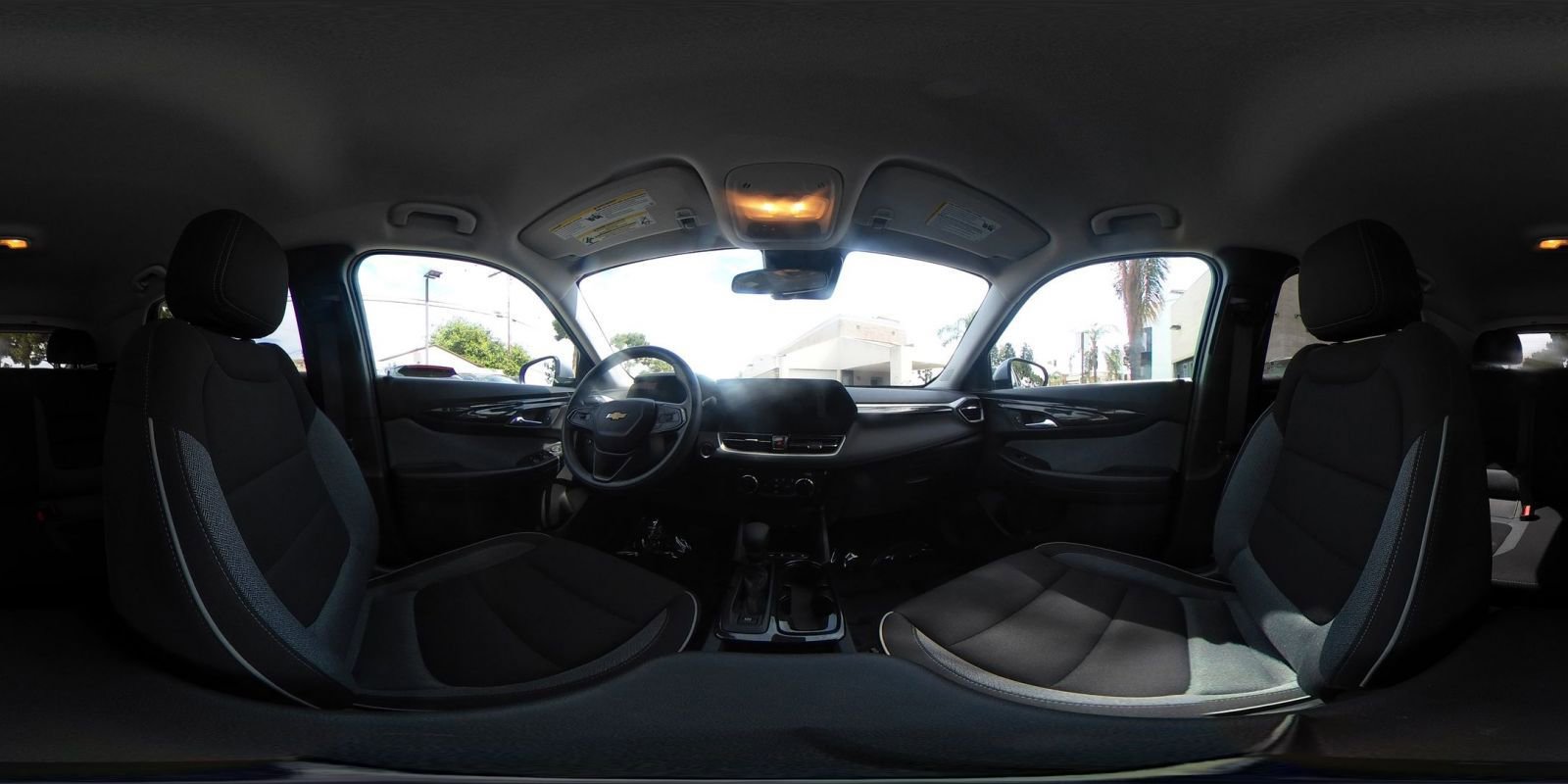 Used 2025 Chevrolet TrailBlazer LT FWD image 39