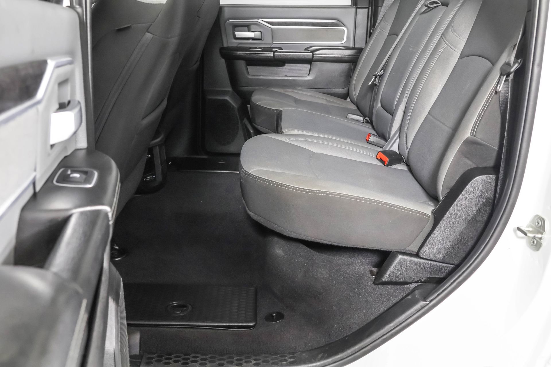 Used 2023 RAM 2500 Big Horn w/ Level 1 Equipment Group image 40