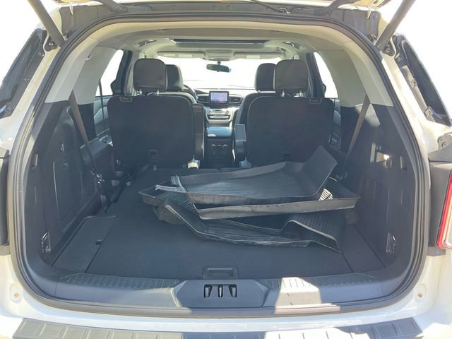 Certified 2023 Ford Explorer XLT w/ Equipment Group 202A image 19