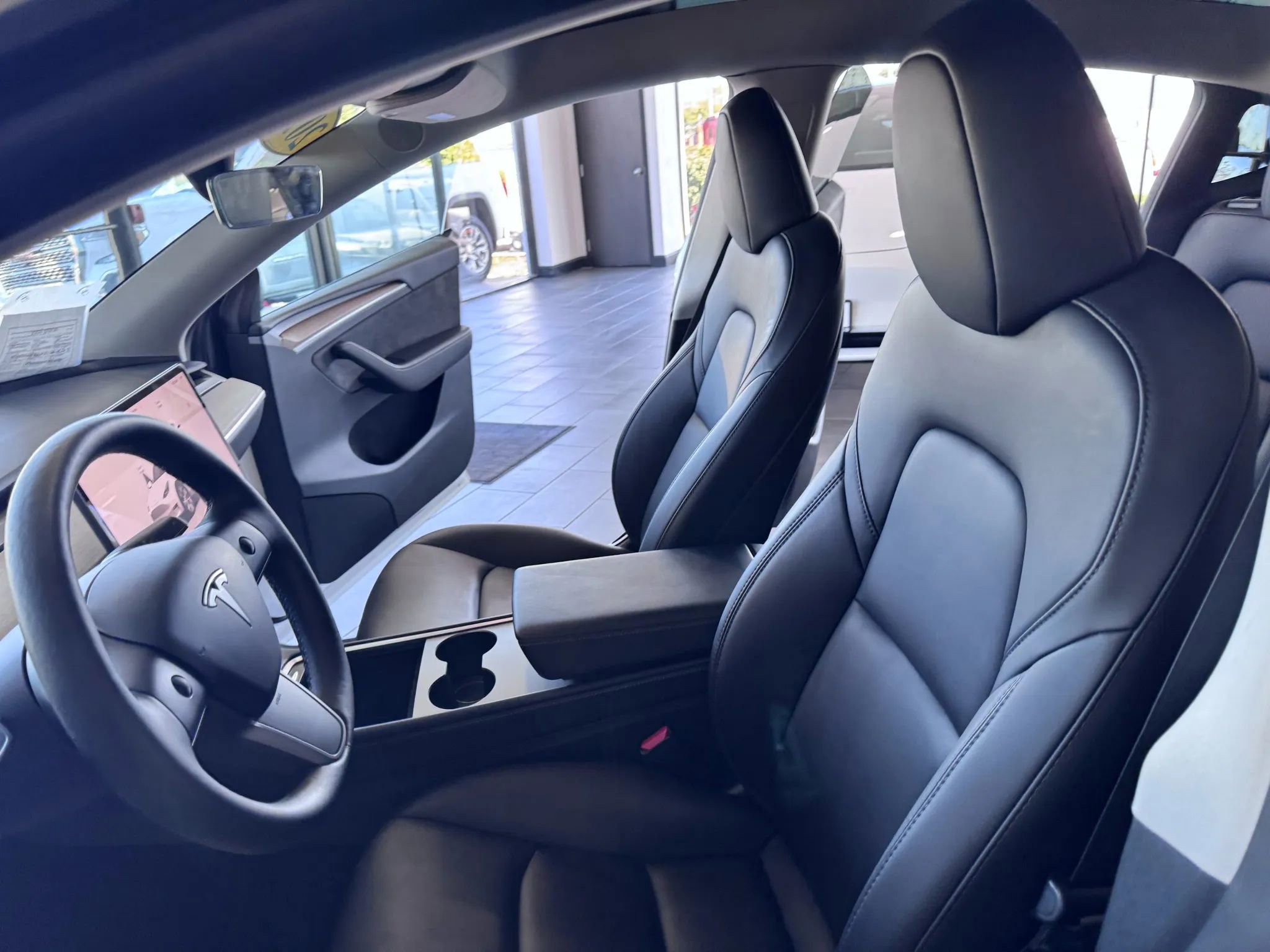 Used 2023 Tesla Model Y Long Range image 8