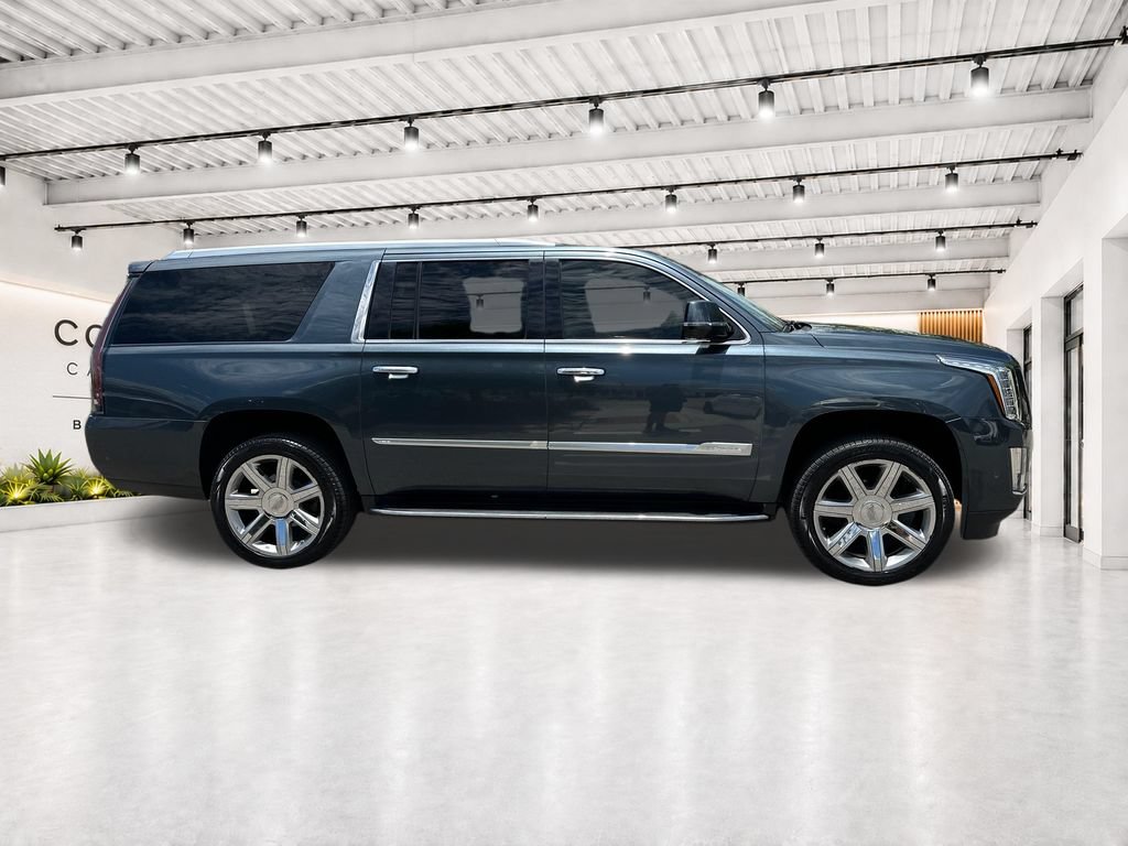 Used 2020 Cadillac Escalade ESV Luxury RWD image 16