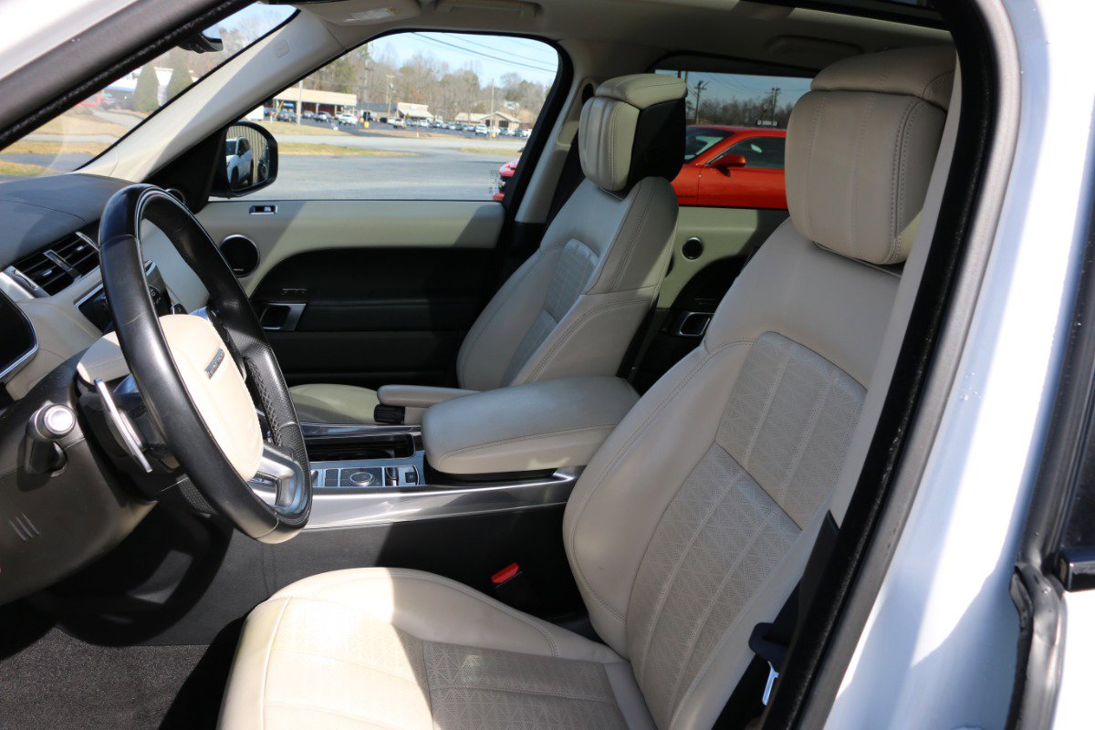 Used 2019 Land Rover Range Rover Sport HSE Dynamic image 30