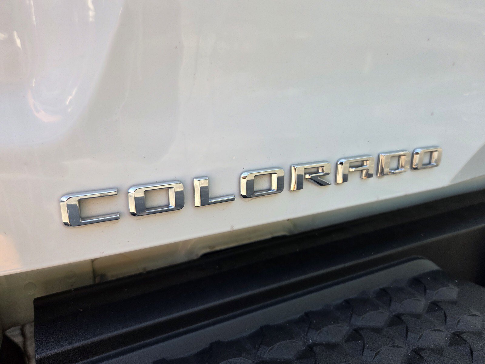 Used 2024 Chevrolet Colorado Z71 w/ Z71 Convenience Package 2 AWD/4WD image 14