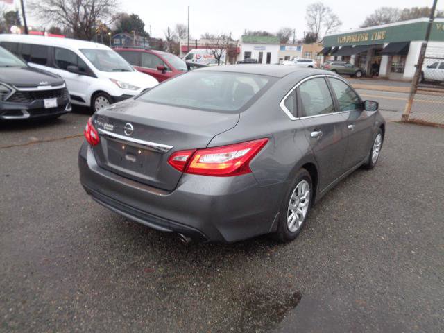 Used 2016 Nissan Altima 2.5 S w/ Power Driver Seat Package image 18