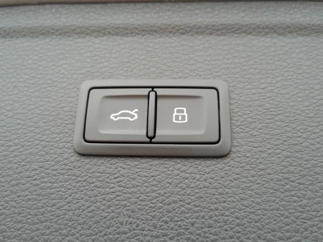 Used 2024 Audi Q5 2.0T Premium image 31