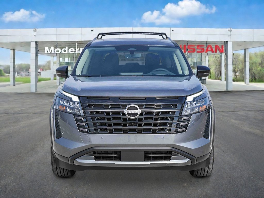 New 2026 Nissan Pathfinder Platinum FWD image 6