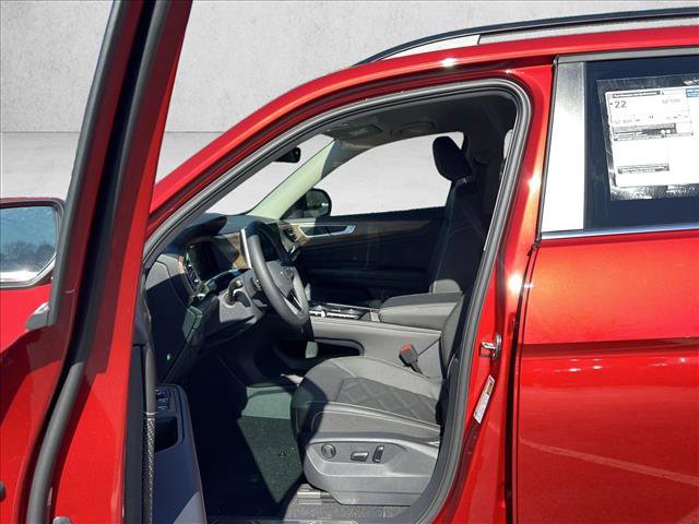 Used 2025 Volkswagen Atlas SE FWD image 14