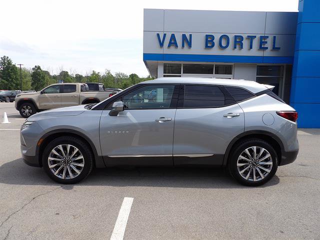 Certified 2024 Chevrolet Blazer Premier w/ Enhanced Convenience Package AWD/4WD image 2
