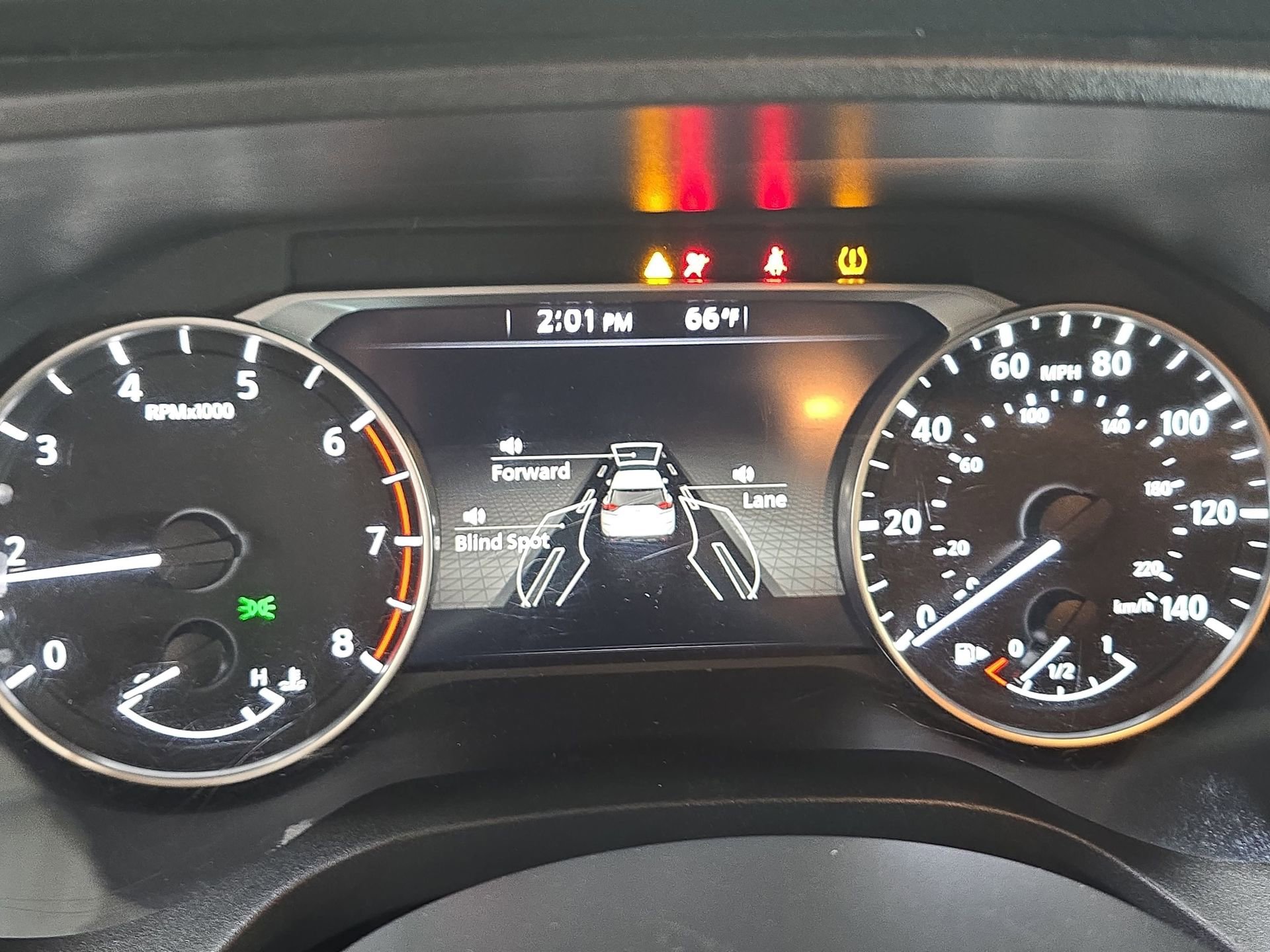 Used 2024 Nissan Rogue S FWD image 18