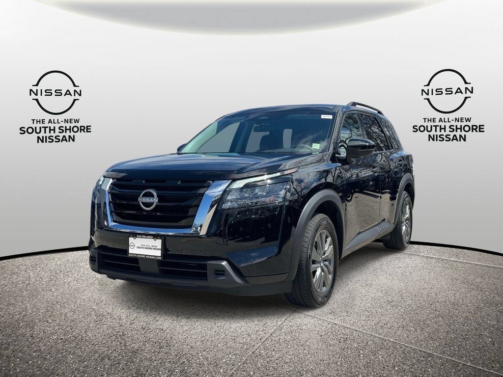 Used 2025 Nissan Pathfinder SV AWD/4WD image 4