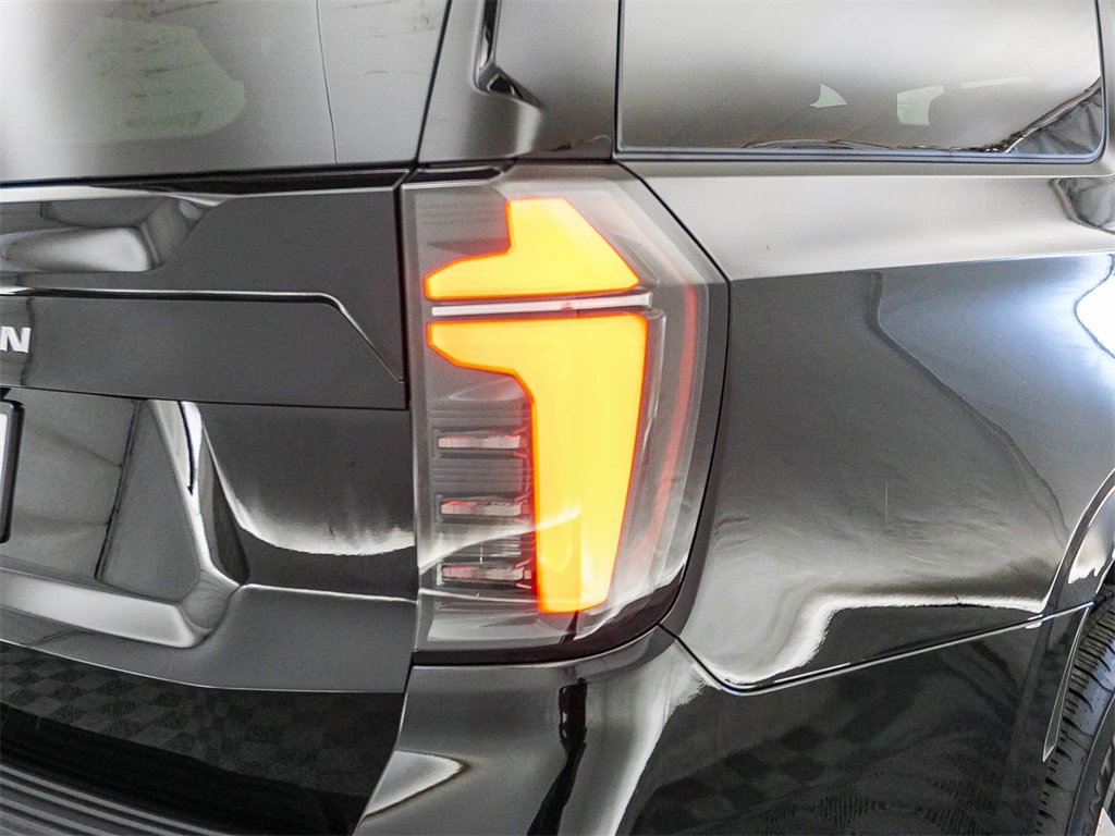 New 2026 Chevrolet Suburban LS image 9