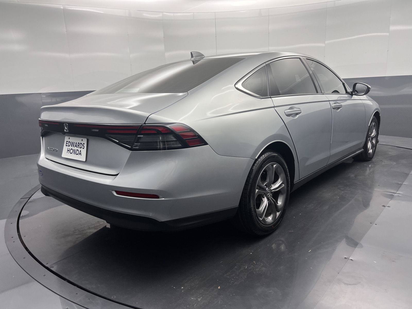 Used 2024 Honda Accord EX image 29