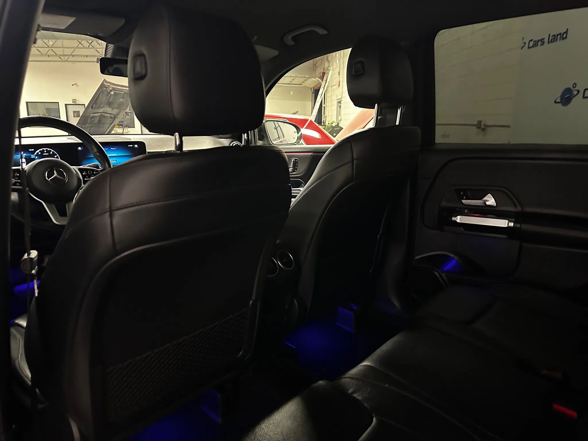 Used 2021 Mercedes-Benz GLB 250 GLB 250 Sport Utility 4D image 13