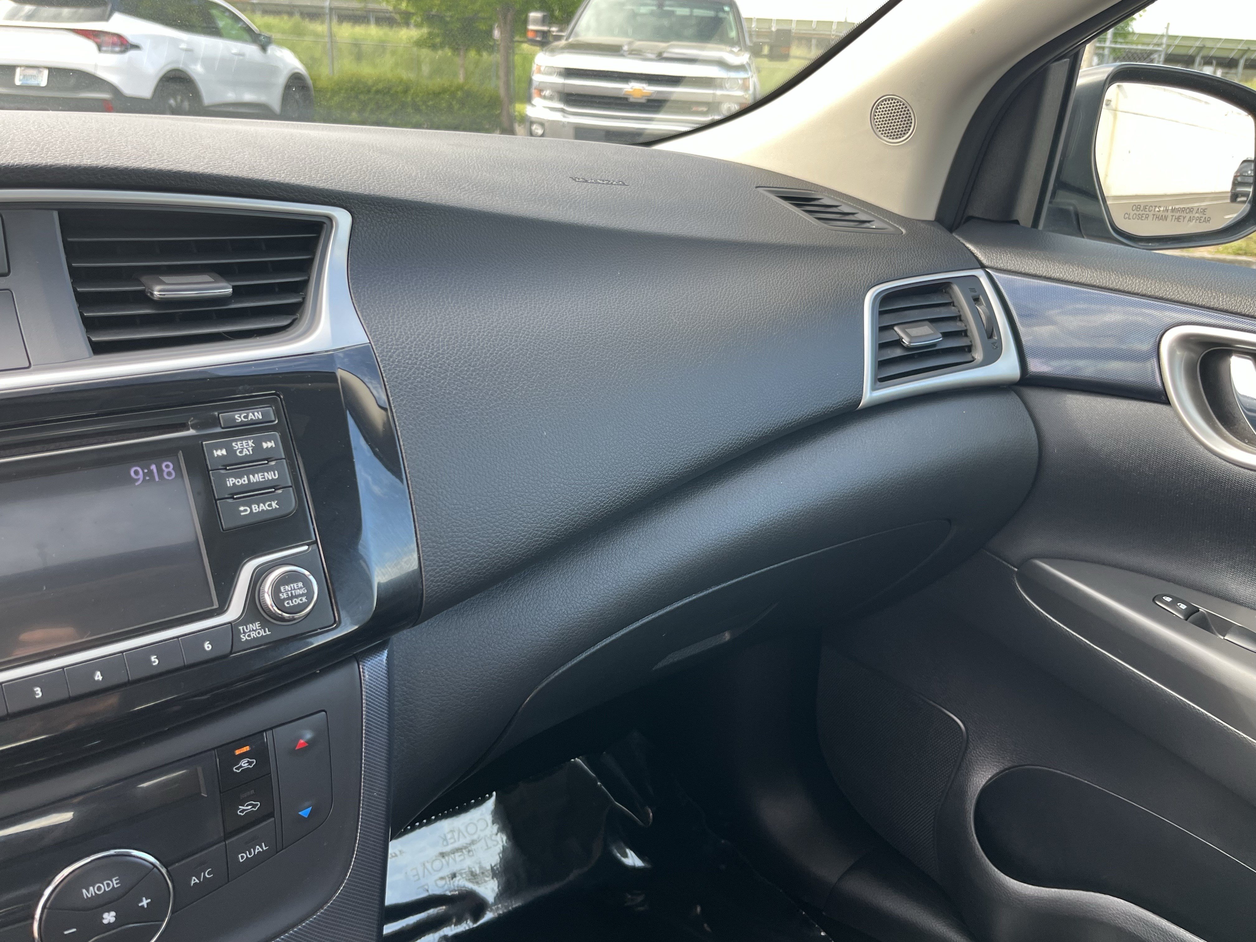 Used 2018 Nissan Sentra SR Turbo FWD image 25