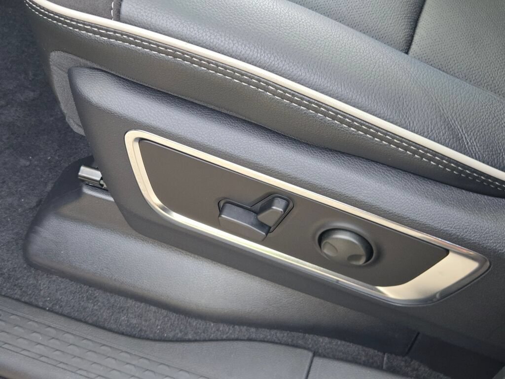 New 2027 RAM 1500 Laramie w/ Advanced Safety Group II AWD/4WD image 22