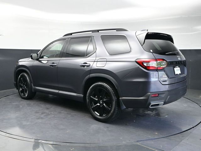 Certified 2025 Honda Pilot Black Edition image 7