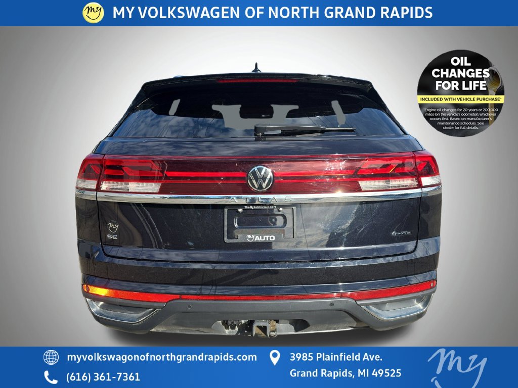 Used 2024 Volkswagen Atlas Cross Sport SE AWD/4WD image 7