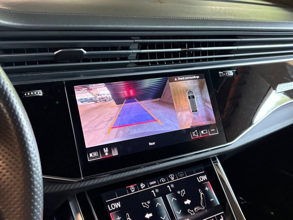 Used 2022 Audi RS Q8 AWD/4WD image 25