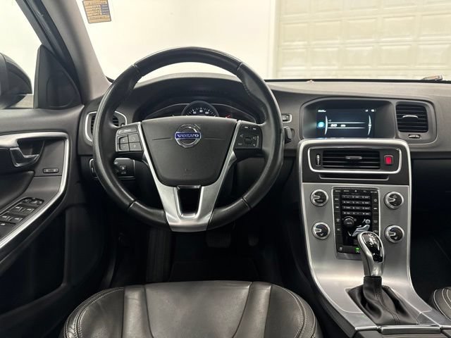 Used 2017 Volvo S60 T5 Dynamic FWD image 18
