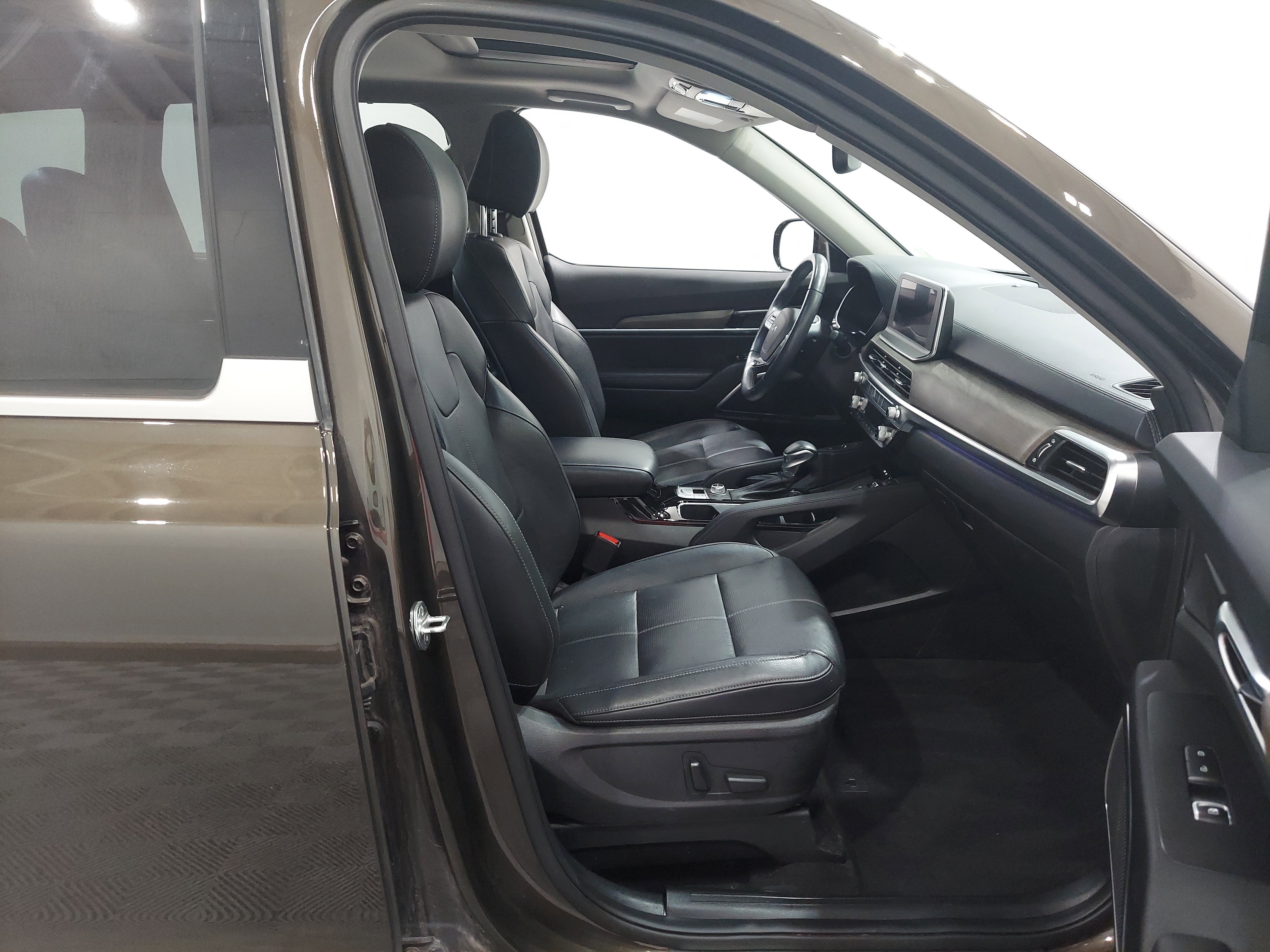 Used 2022 Kia Telluride SX image 19