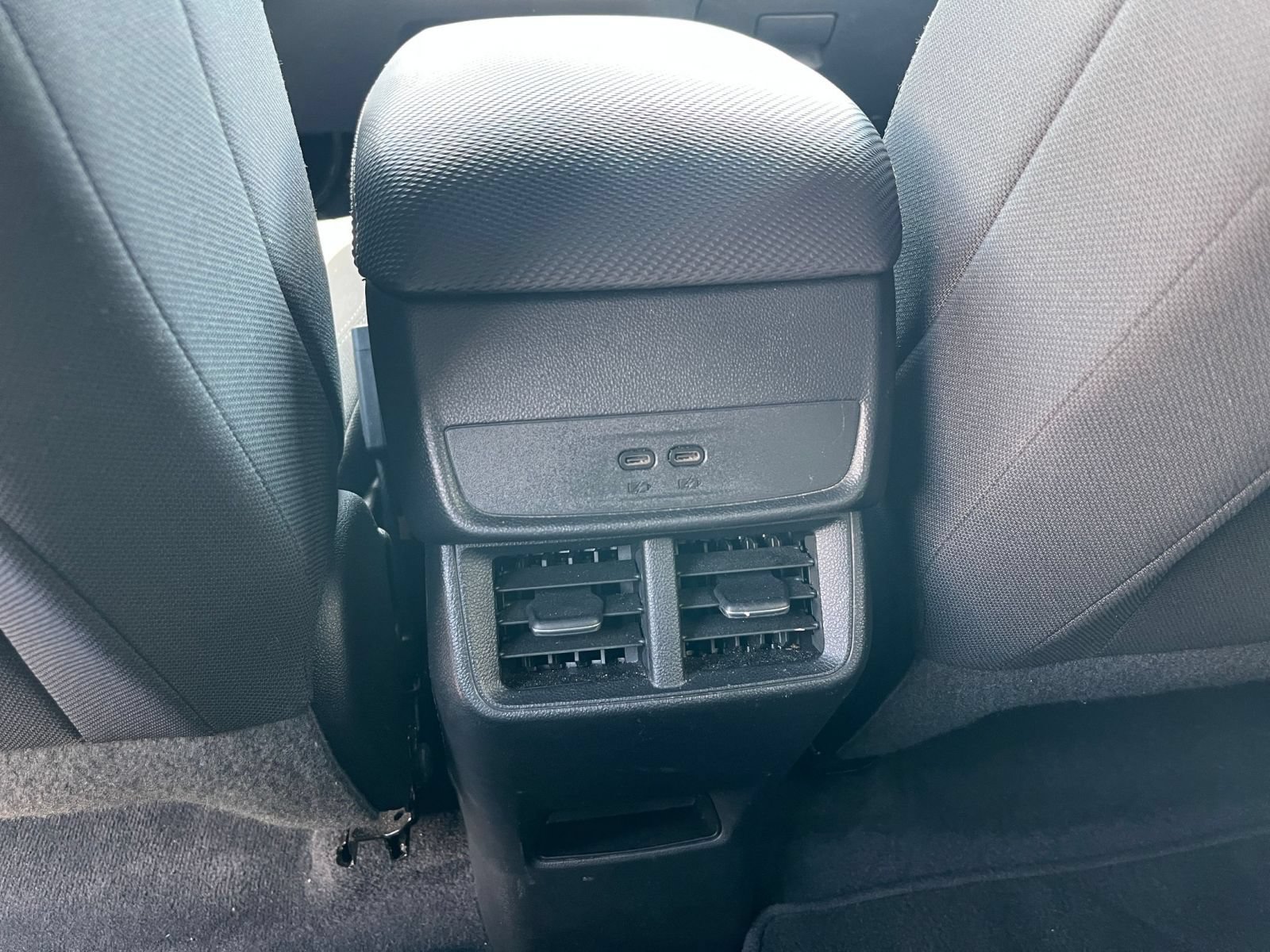 Used 2025 Chevrolet Equinox LT FWD image 22