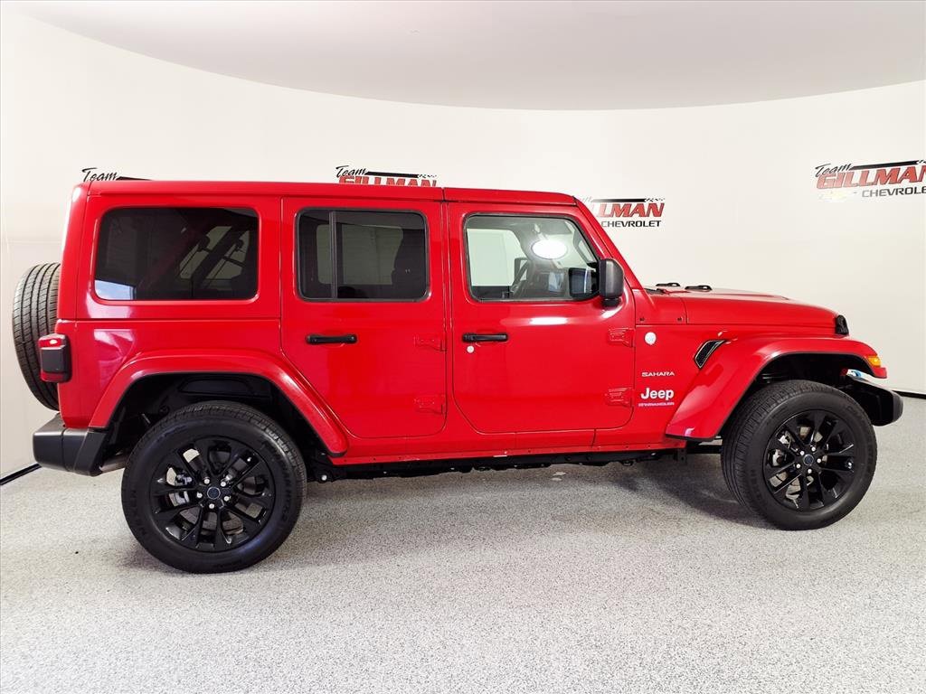 Used 2024 Jeep Wrangler Unlimited Sahara image 25