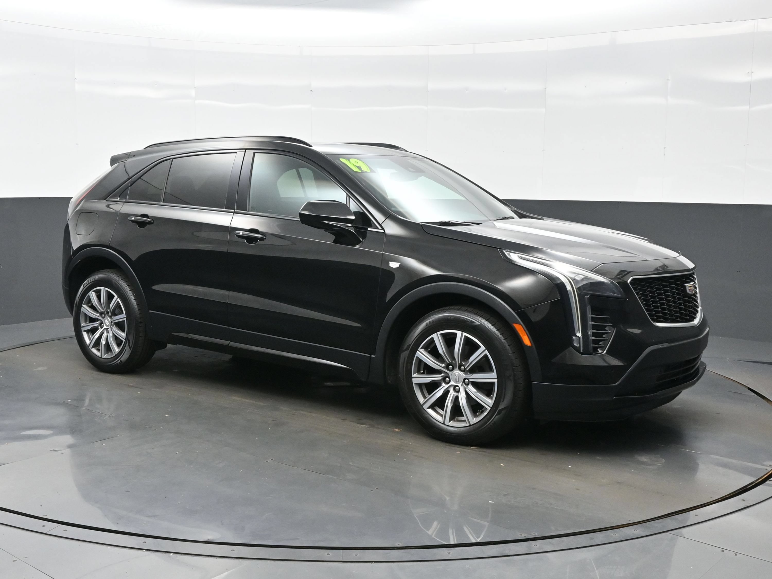 Used 2019 Cadillac XT4 Sport w/ Driver Awareness Package FWD image 8