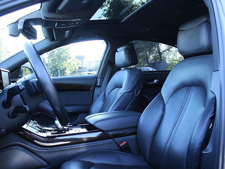 Used 2015 Audi A8 L 3.0T w/ Premium Package AWD/4WD image 10