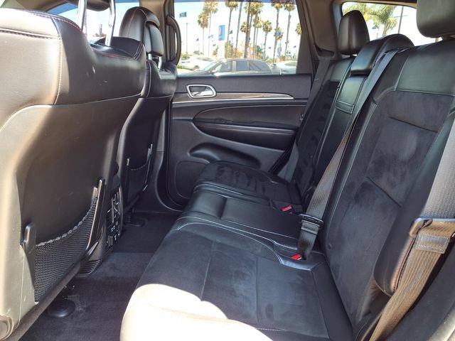 Used 2017 Jeep Grand Cherokee Trailhawk AWD/4WD image 23
