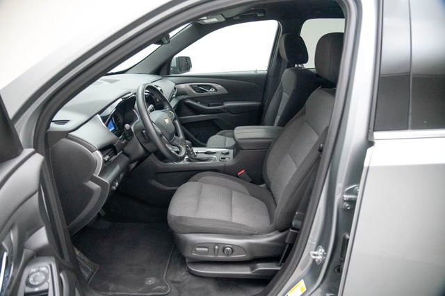 Used 2023 Chevrolet Traverse LT image 23