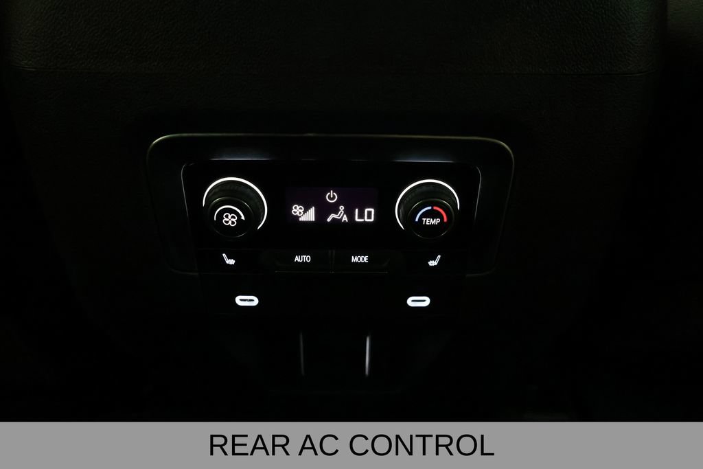 Used 2021 Chevrolet Suburban Premier w/ Premium Package RWD image 38