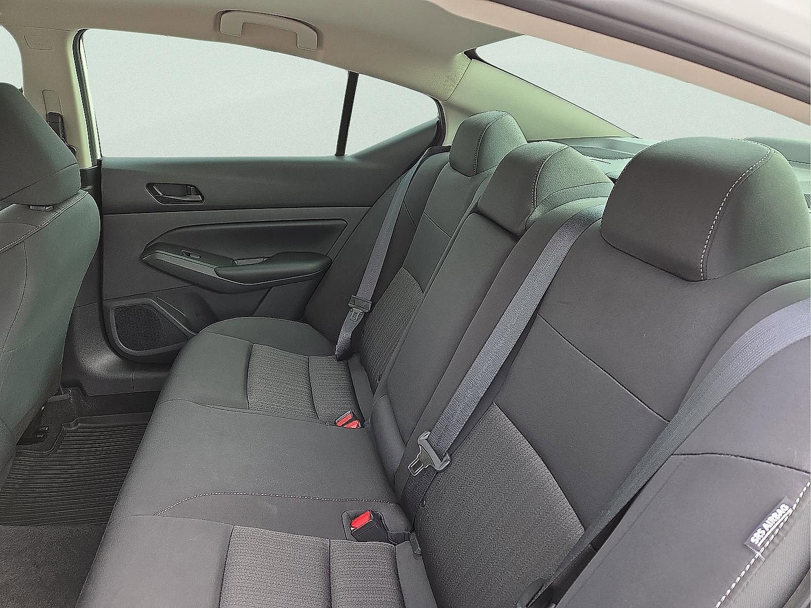 Used 2024 Nissan Altima 2.5 S image 9
