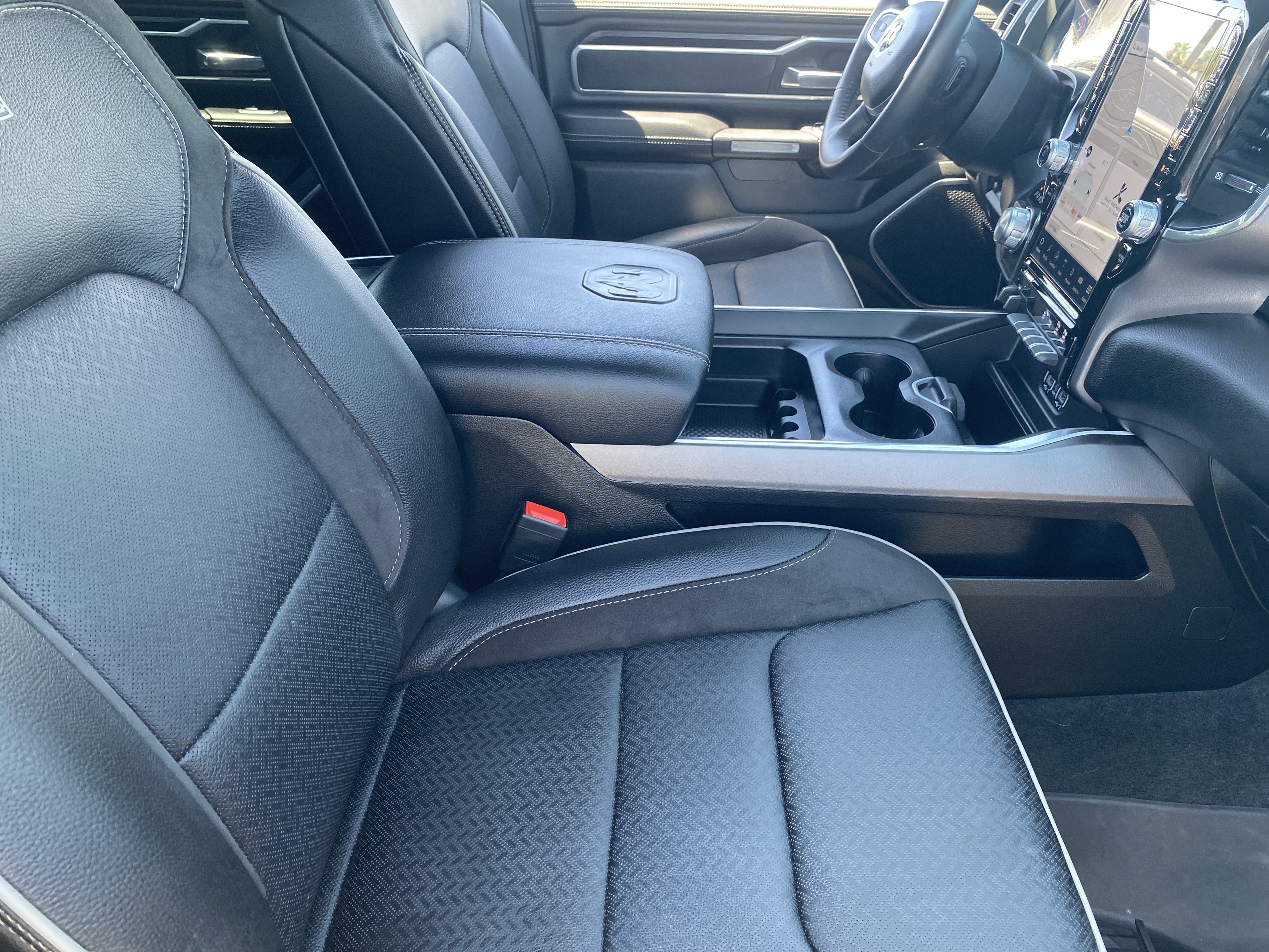 Used 2023 RAM 1500 Laramie AWD/4WD image 10