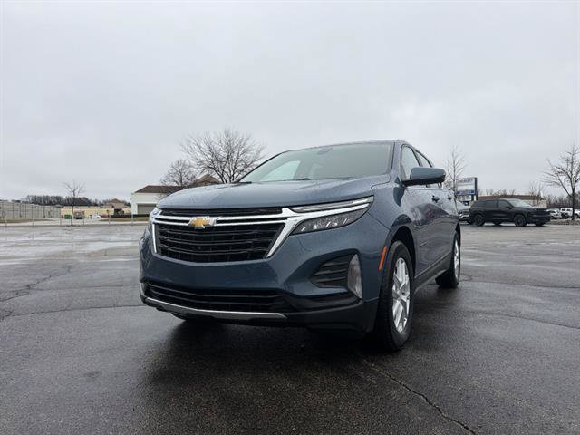 Used 2024 Chevrolet Equinox LT image 2