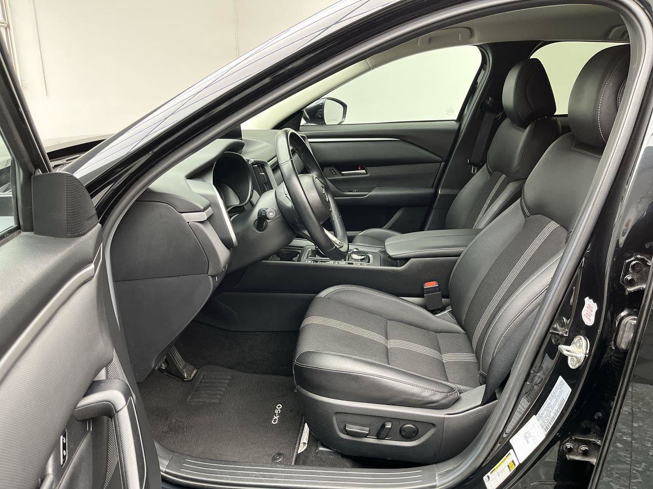 Certified 2025 MAZDA CX-50 AWD 2.5 S w/ Preferred Package image 3