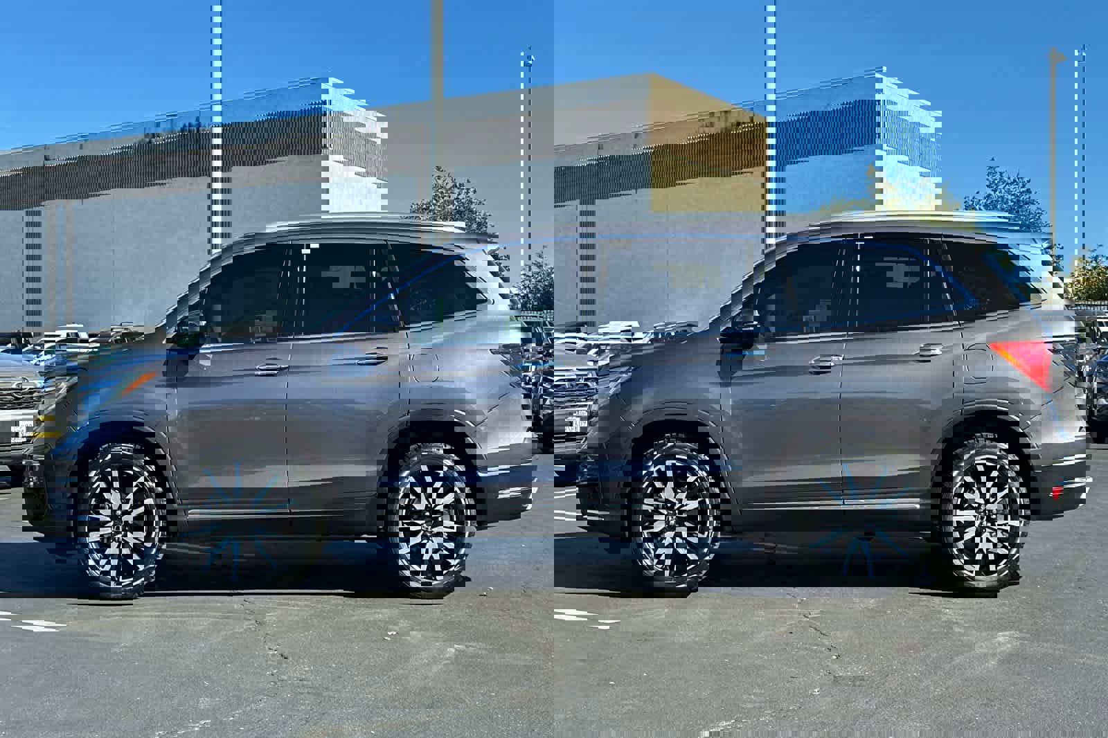 Used 2019 Honda Pilot Touring image 9