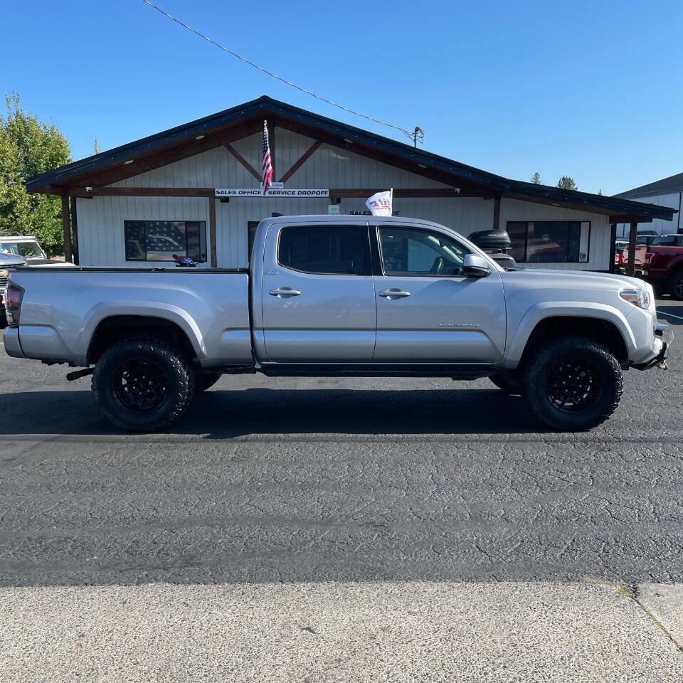 Used 2018 Toyota Tacoma SR5 image 6
