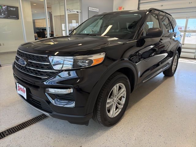 Used 2023 Ford Explorer XLT w/ Equipment Group 202A AWD/4WD image 5